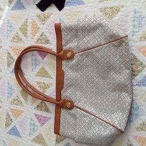 Tommy Hilfiger Tote